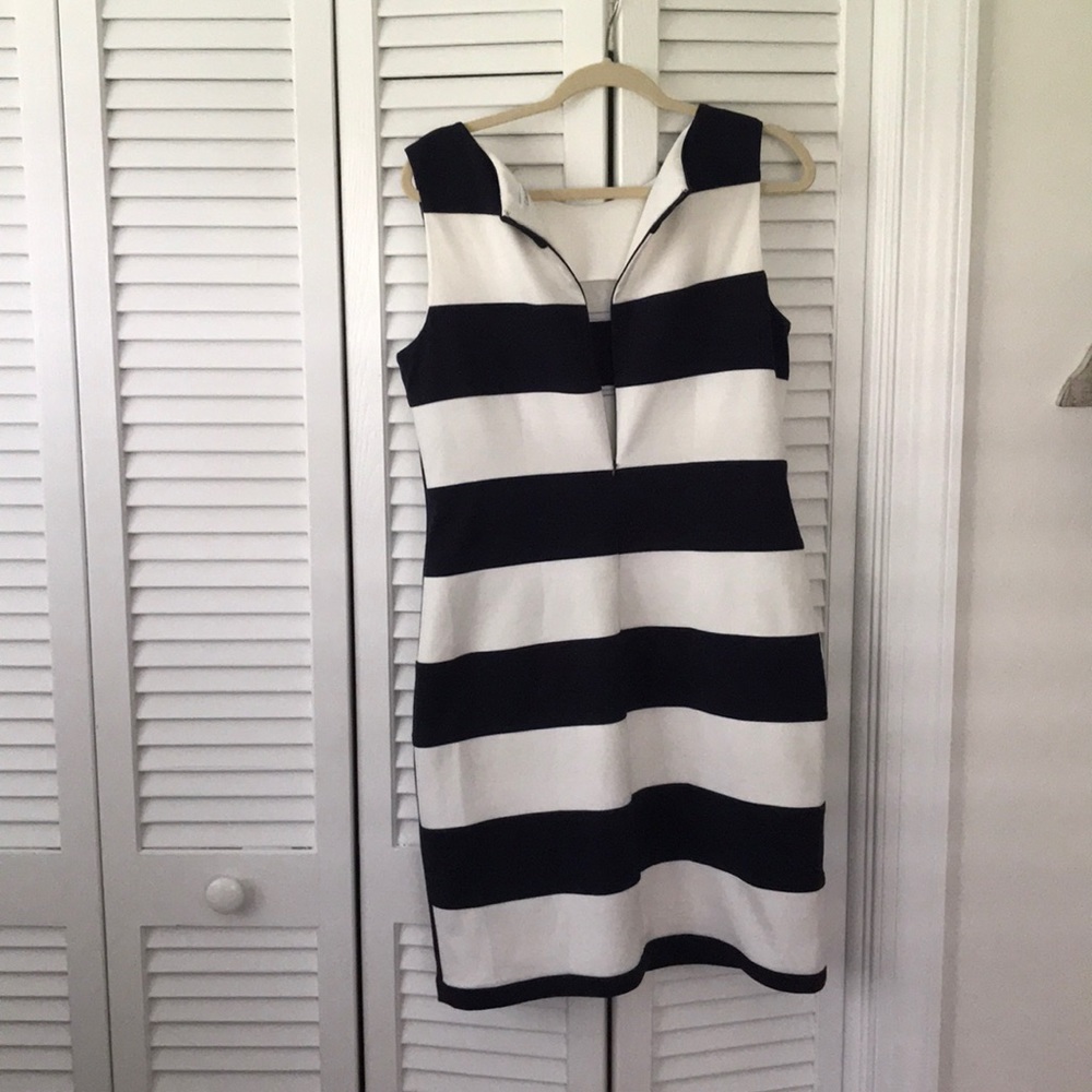 Calvin Klein navy blue /white sleeveless sz12